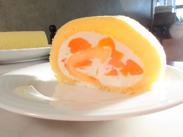 「黄美娘」ロールケーキ